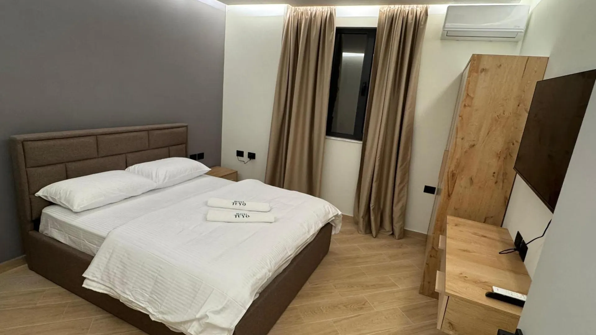 Hotel Tuyo Tirana