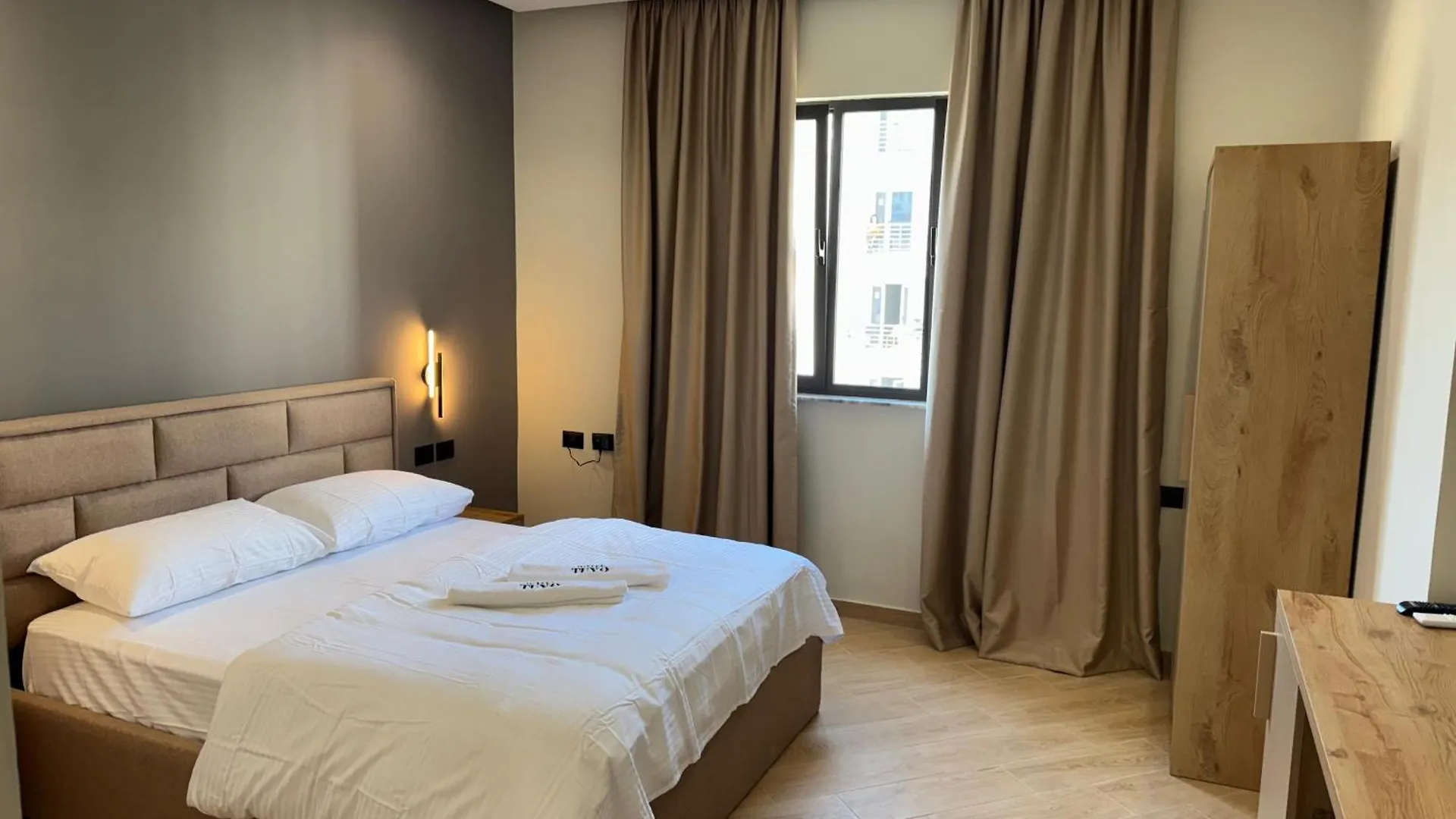 Hotel Tuyo Tirana
