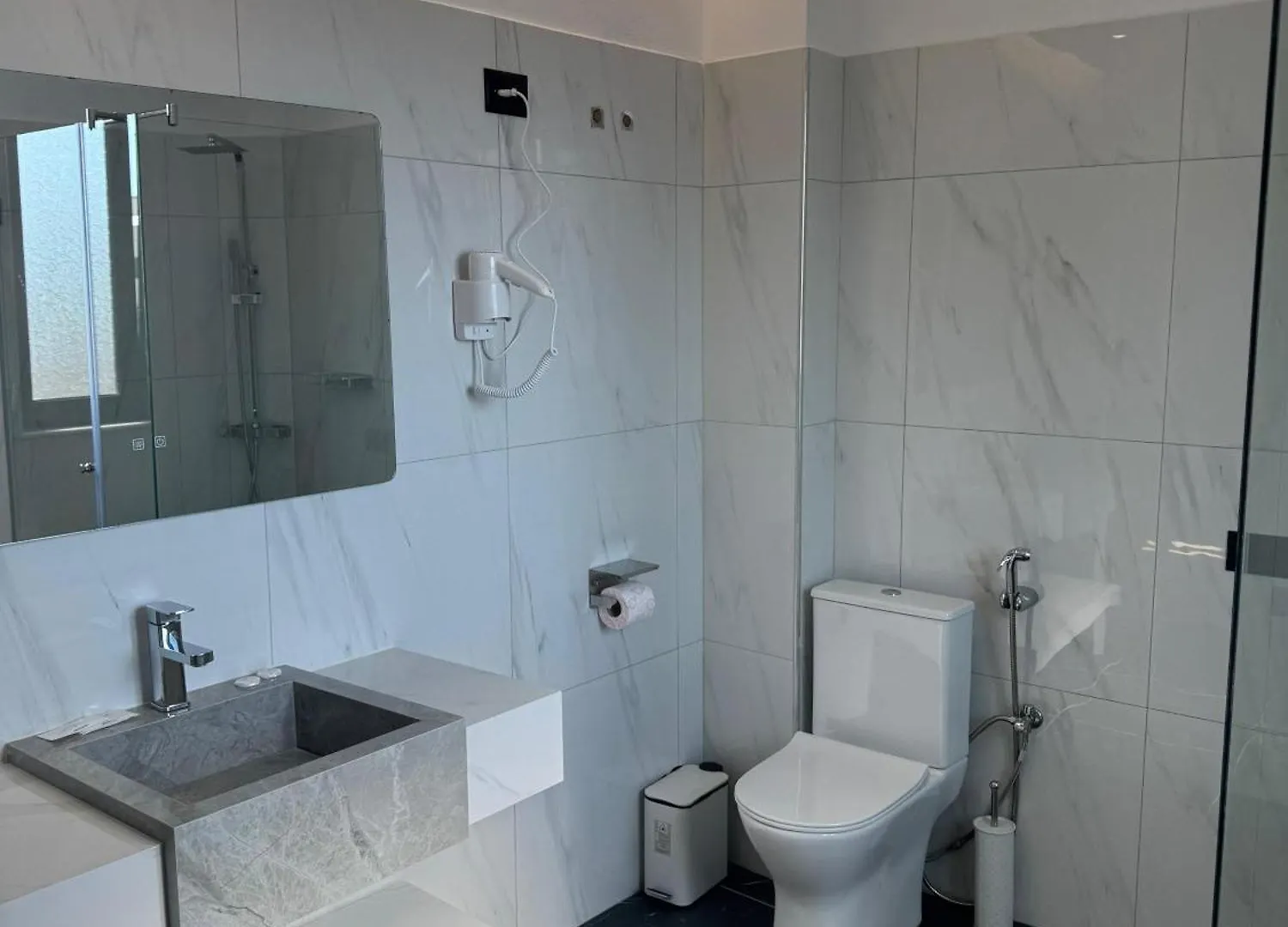 Hotel Tuyo Tirana