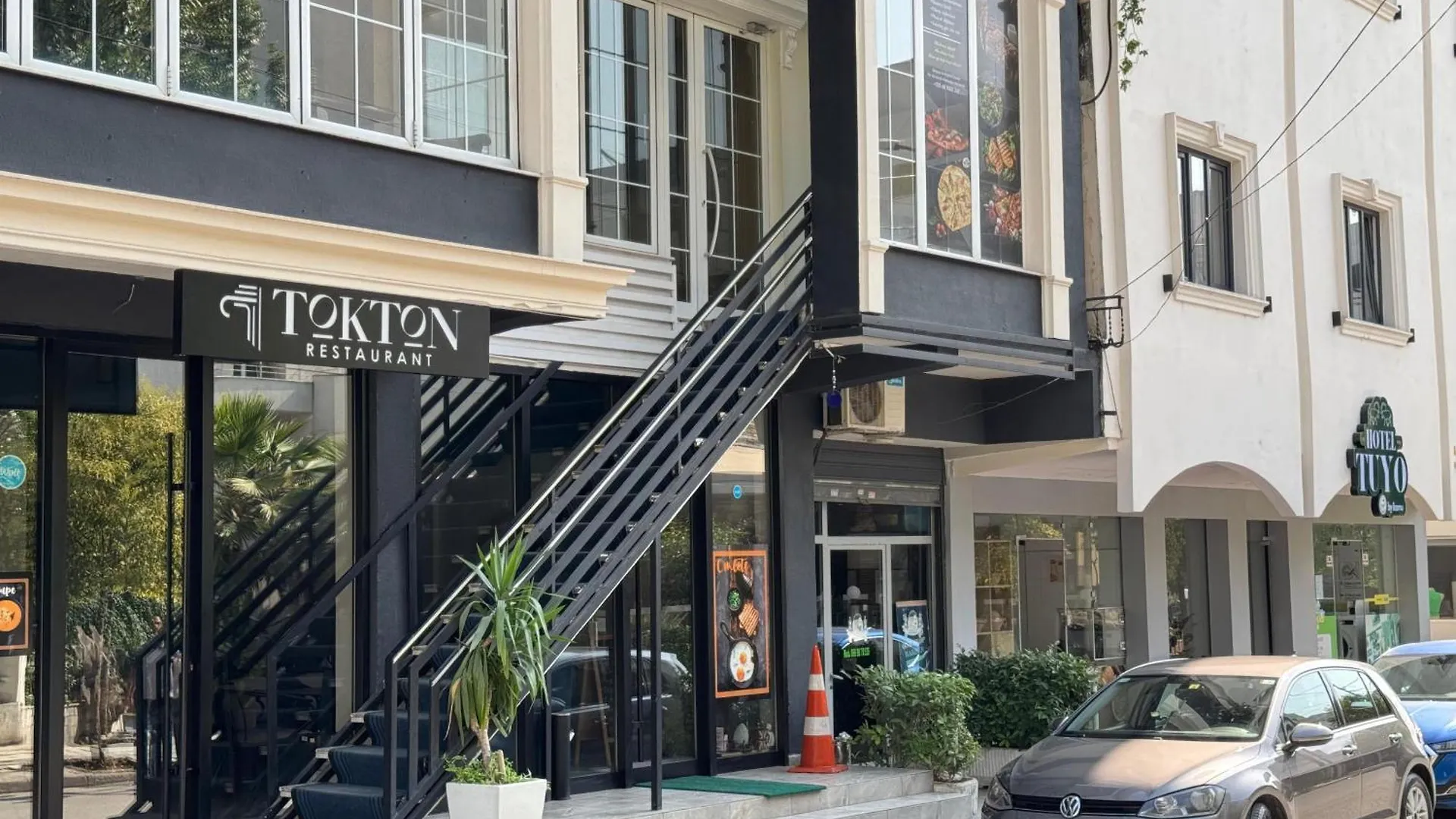Hotel Tuyo Tirana 3*,  Albania