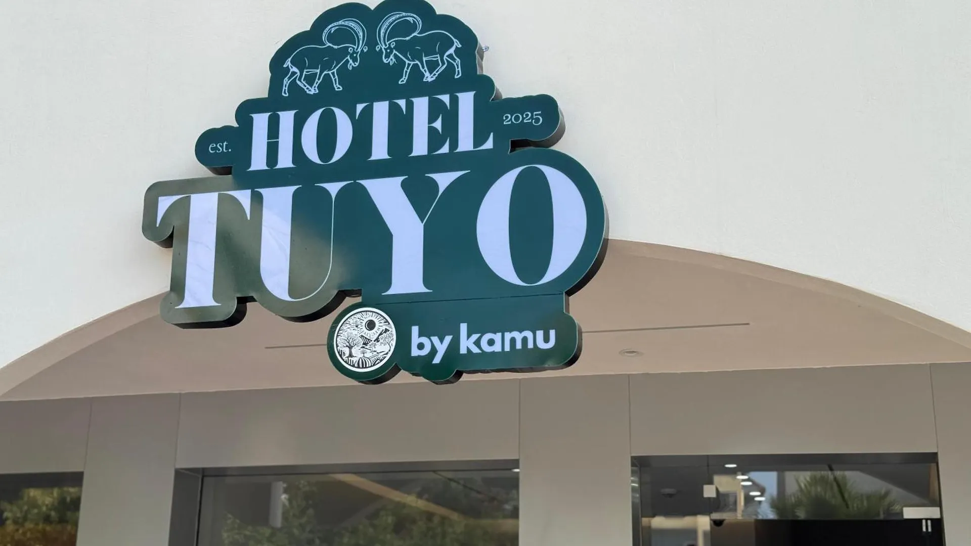 Hotel Tuyo Tirana