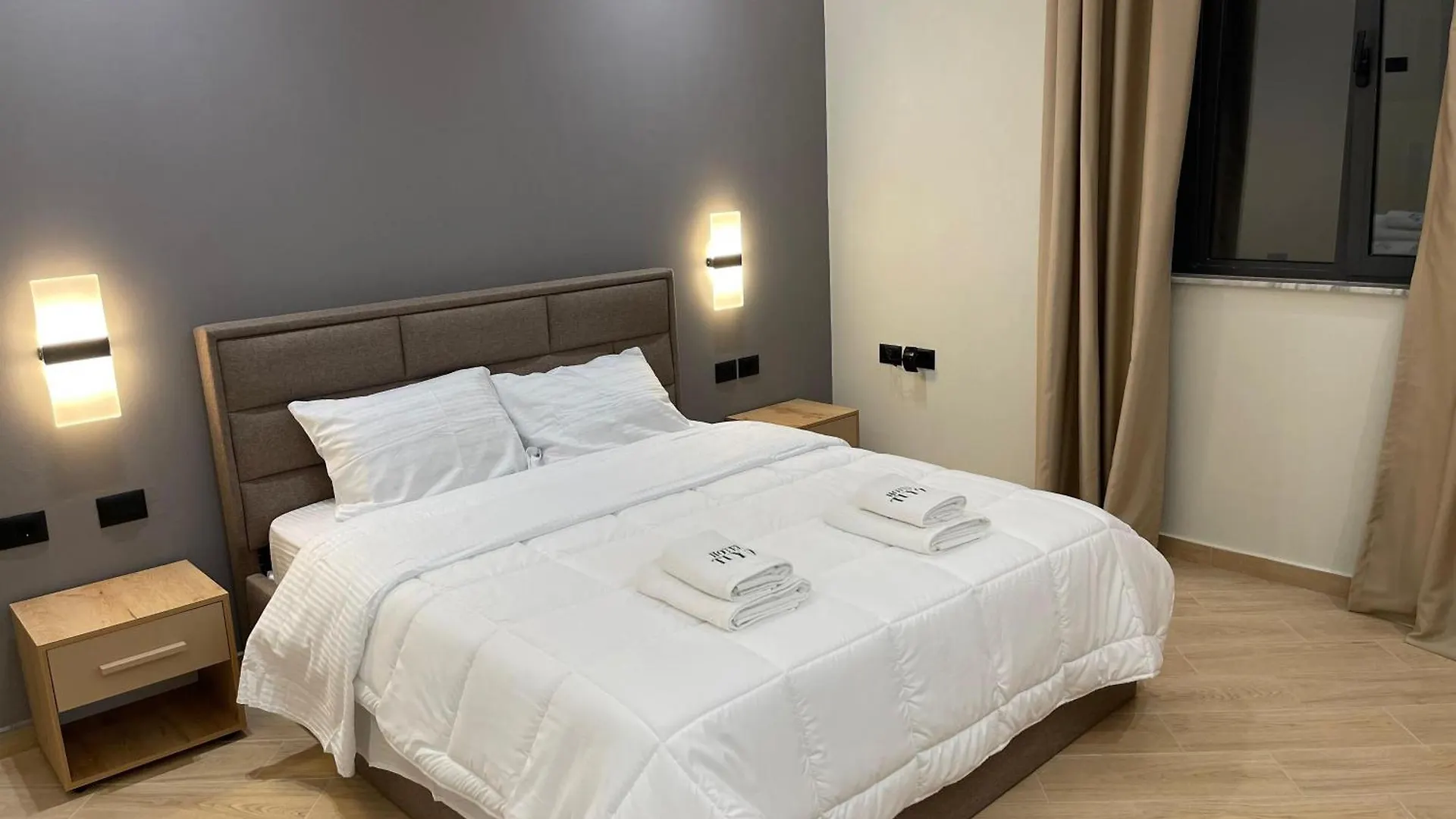 ***  Hotel Tuyo Tirana Albánie