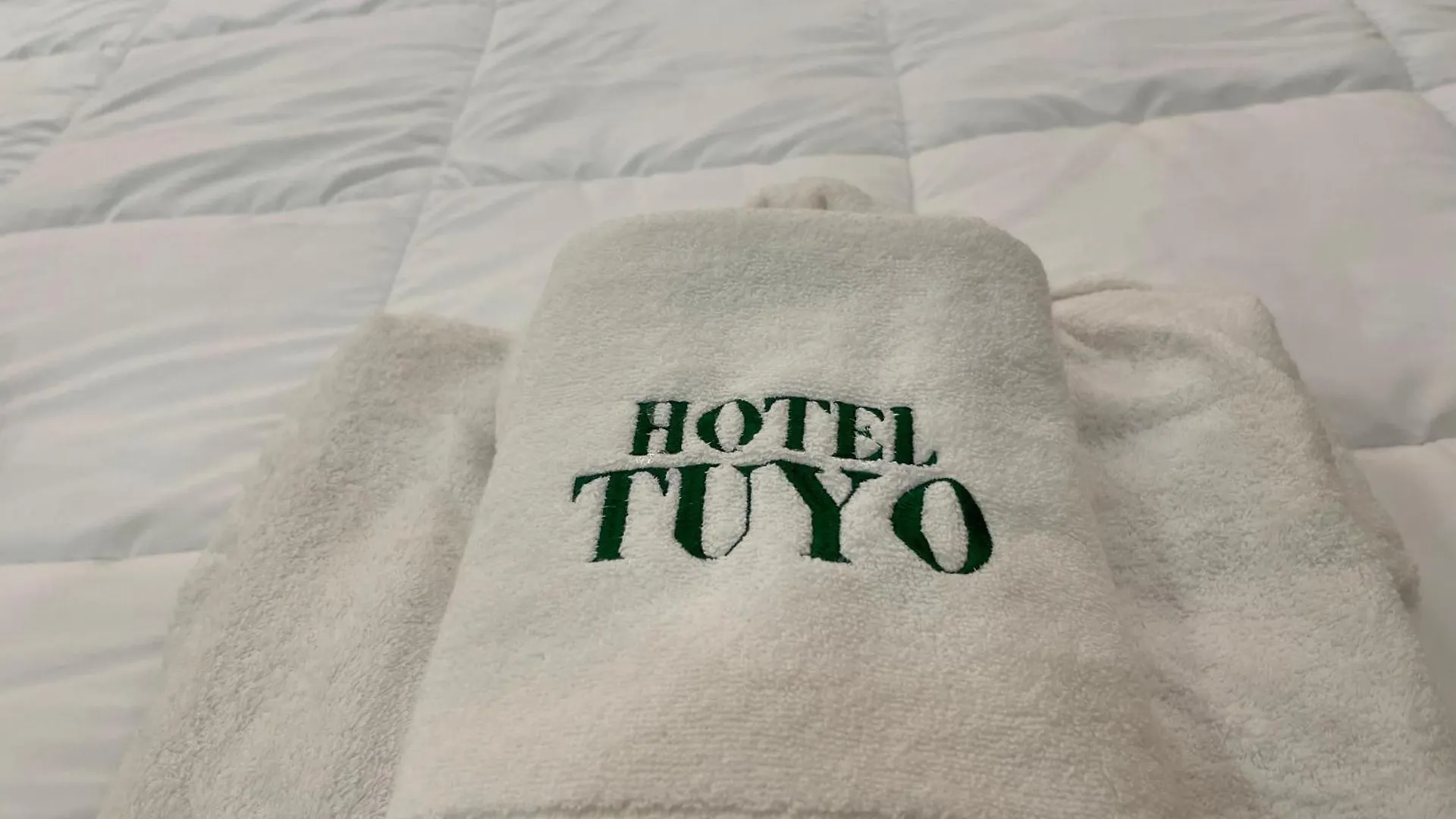 Hotel Tuyo Tirana