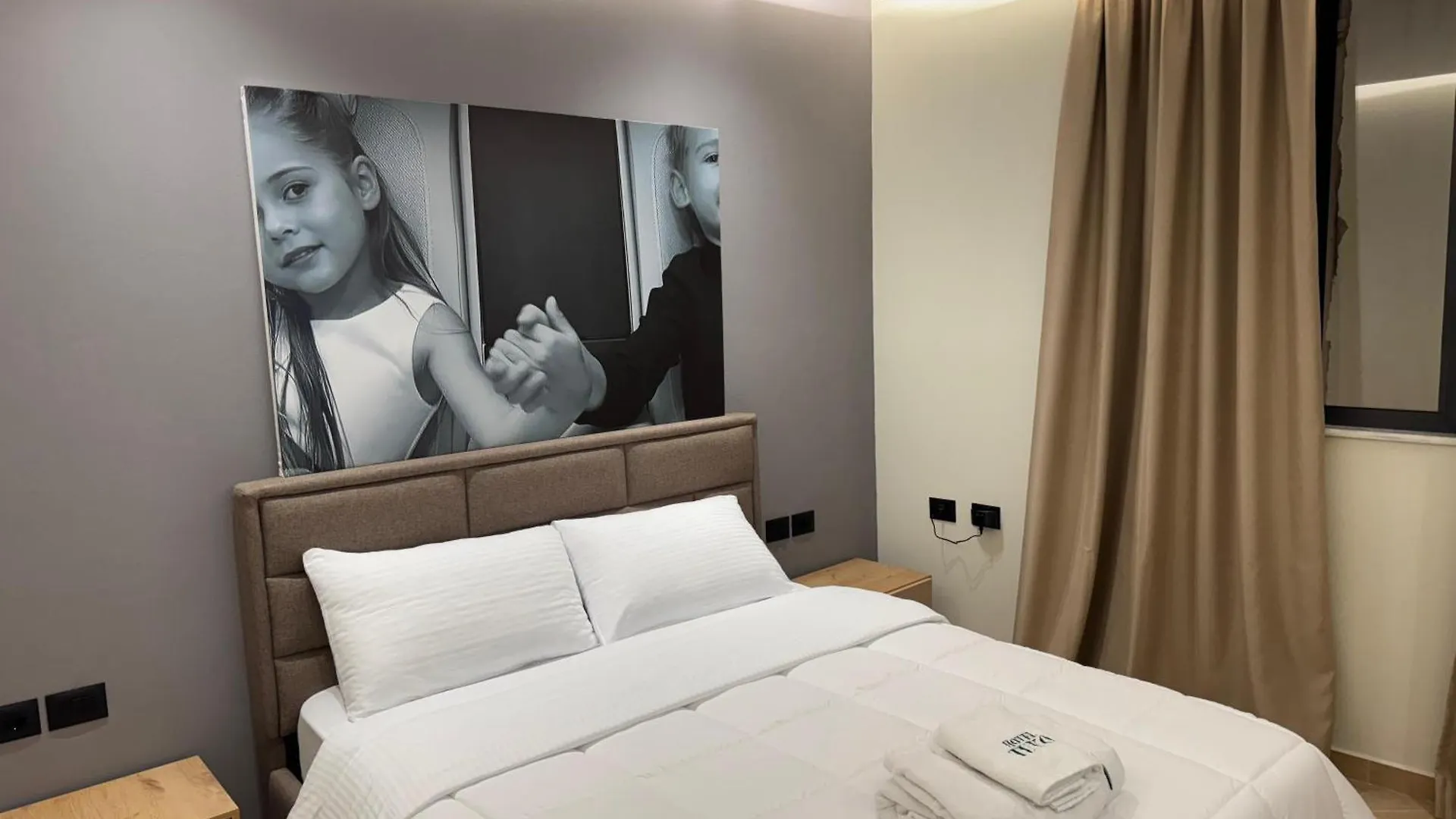 ***  Hotel Tuyo Tirana Albánie